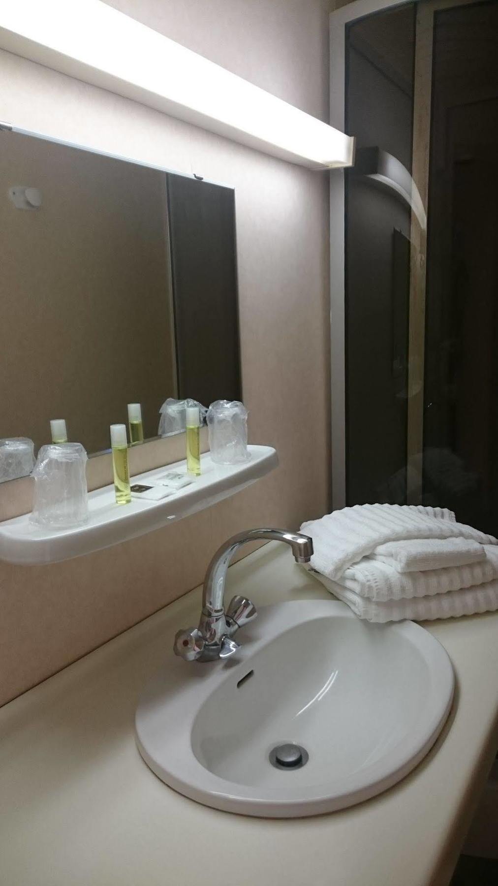 Brit Hotel Du Ban โชดแซกส์ ภายนอก รูปภาพ
