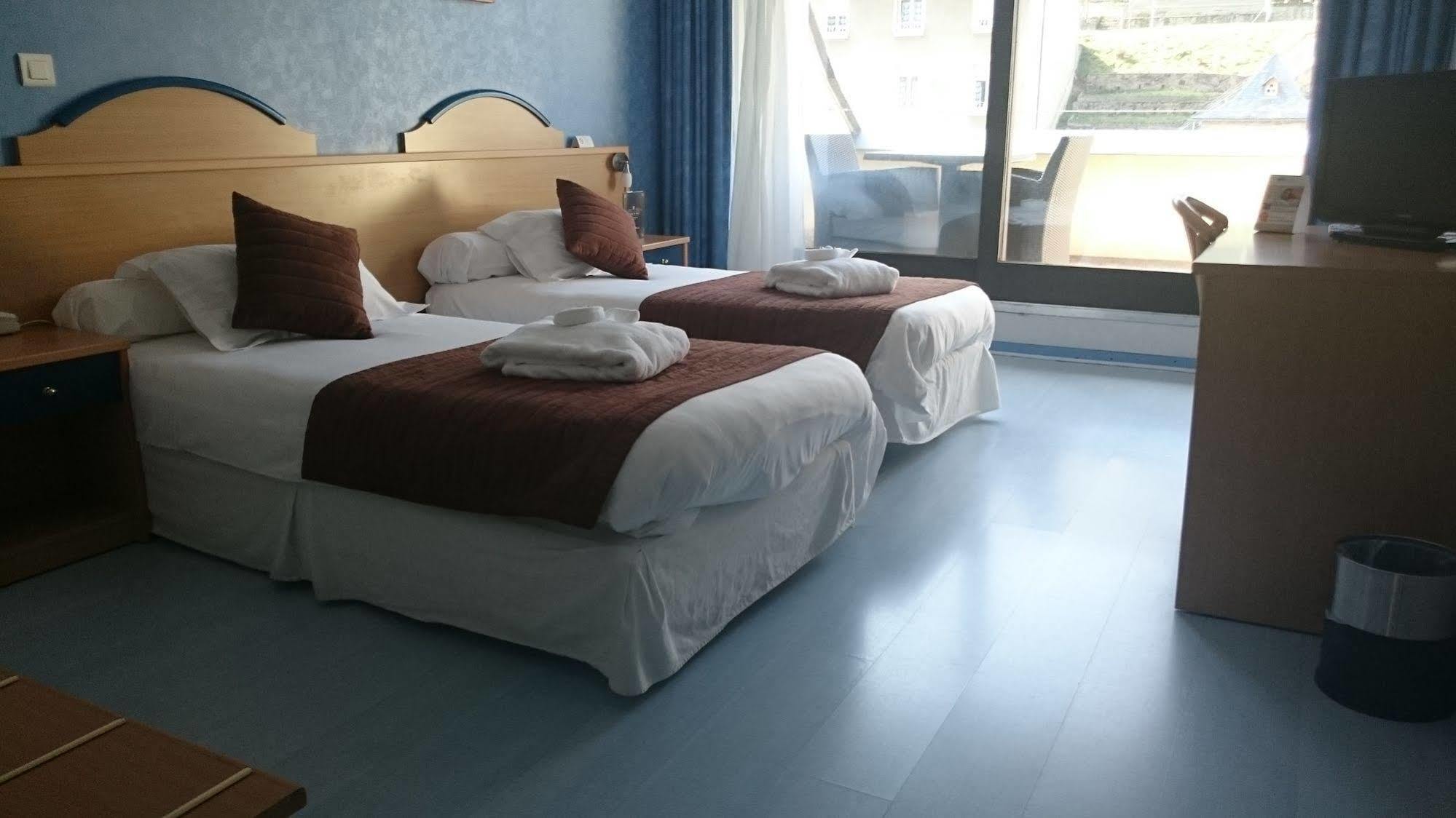 Brit Hotel Du Ban โชดแซกส์ ภายนอก รูปภาพ